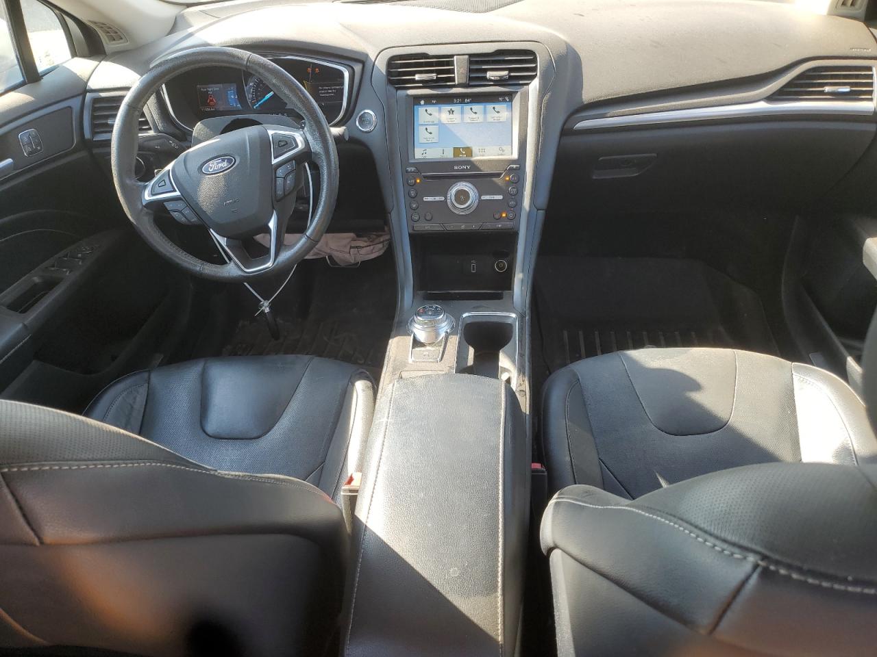 2018 Ford Fusion Titanium/Platinum VIN: 3FA6P0D91JR128205 Lot: 84193615