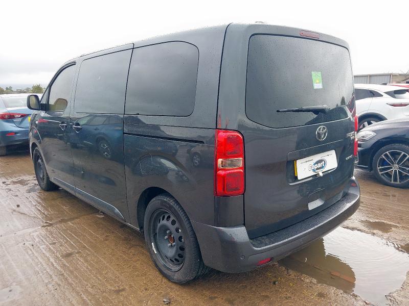 2025 TOYOTA PROACE VER