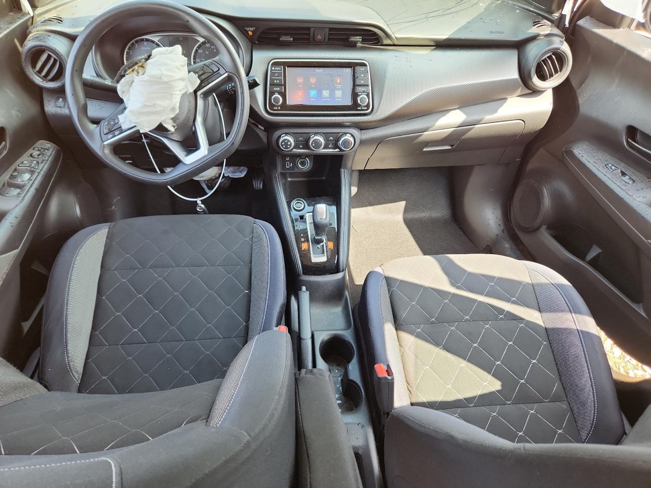 2018 Nissan Kicks S VIN: 3N1CP5CU6JL529982 Lot: 80660125