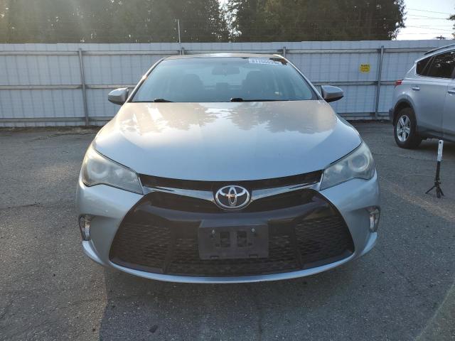  TOYOTA CAMRY 2017 Серебристый