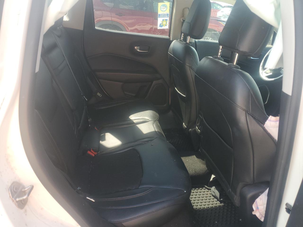 2018 Jeep Compass Latitude VIN: 3C4NJDBB1JT333224 Lot: 71835175