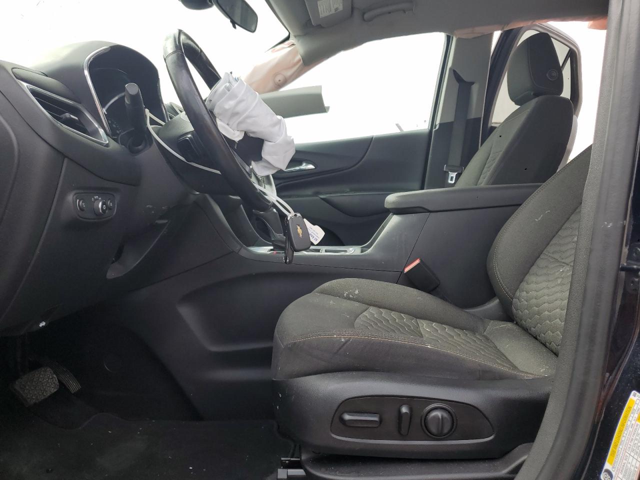 2020 Chevrolet Equinox Lt VIN: 3GNAXKEV4LS735813 Lot: 81721125