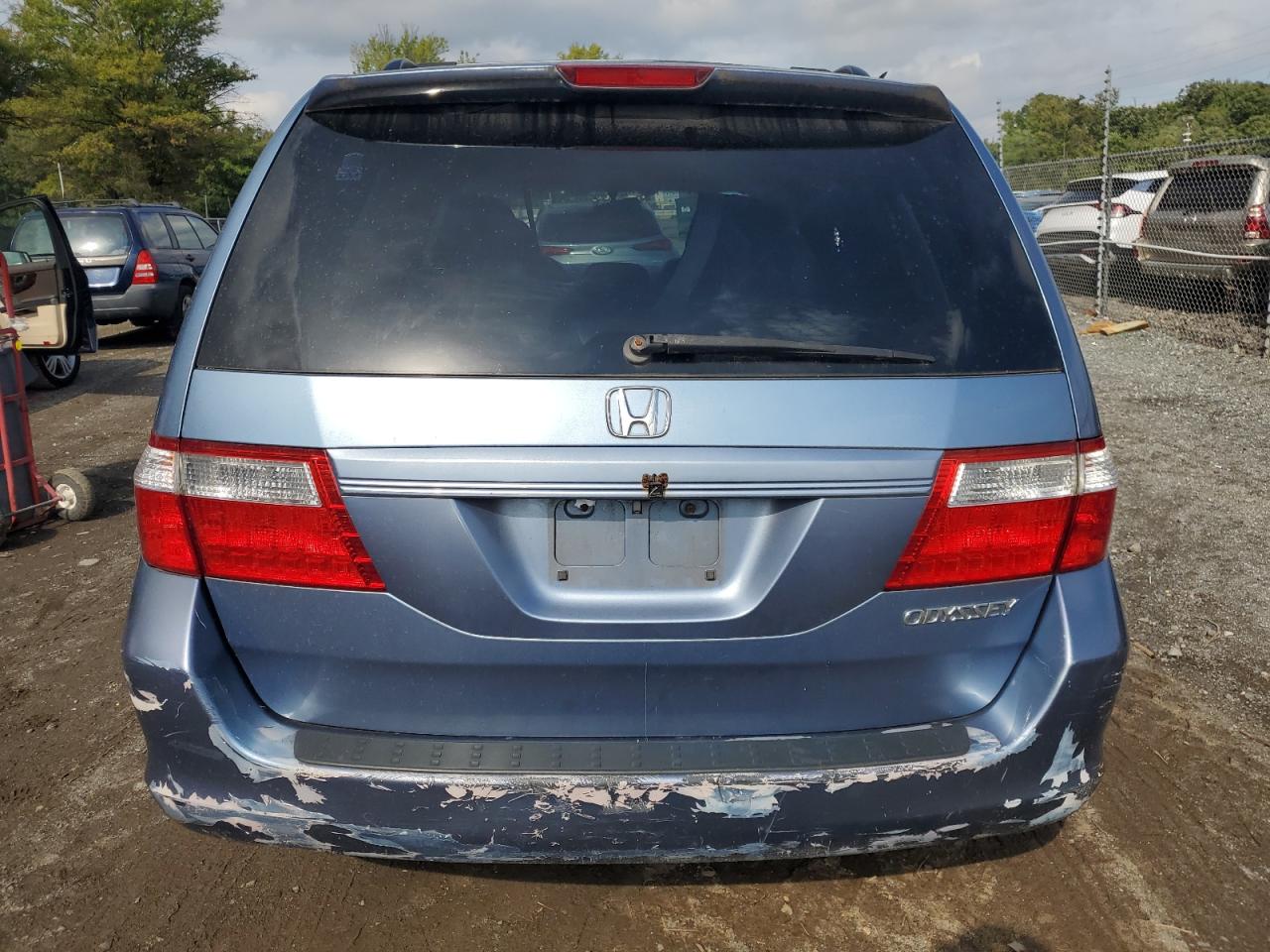 2005 Honda Odyssey Exl VIN: 5FNRL38755B056929 Lot: 81649725