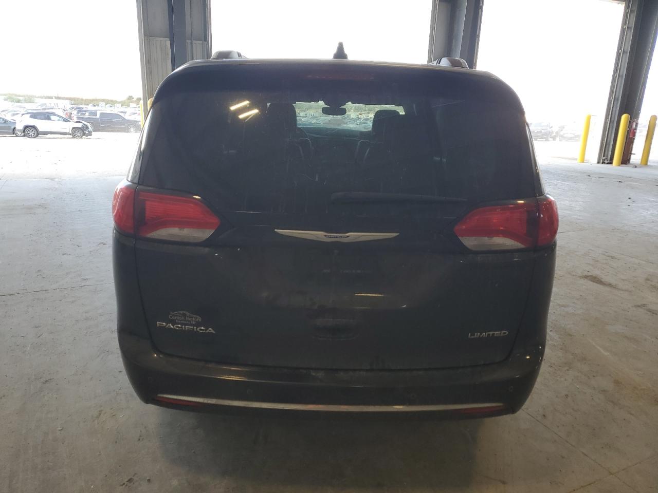 2018 Chrysler Pacifica Limited VIN: 2C4RC1GG2JR251780 Lot: 82143715