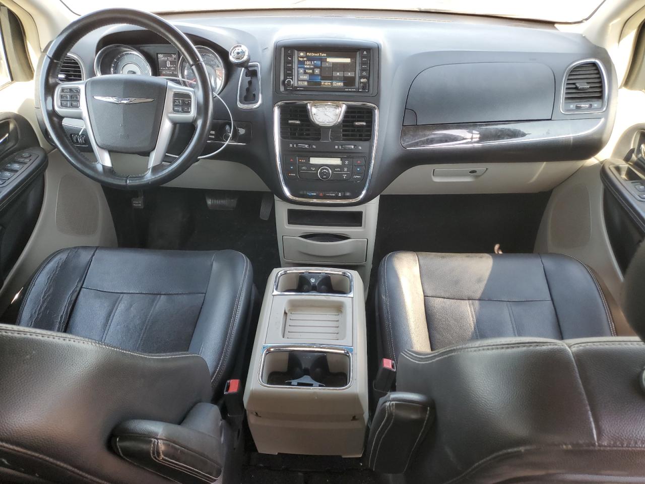 2013 Chrysler Town & Country Touring VIN: 2C4RC1BGXDR683979 Lot: 71689385