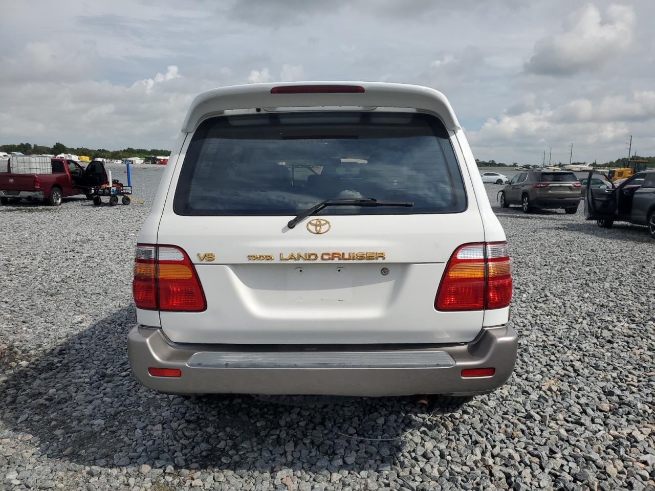 2002 Toyota Land Cruiser VIN: JTEHT05J022025155 Lot: 70815345