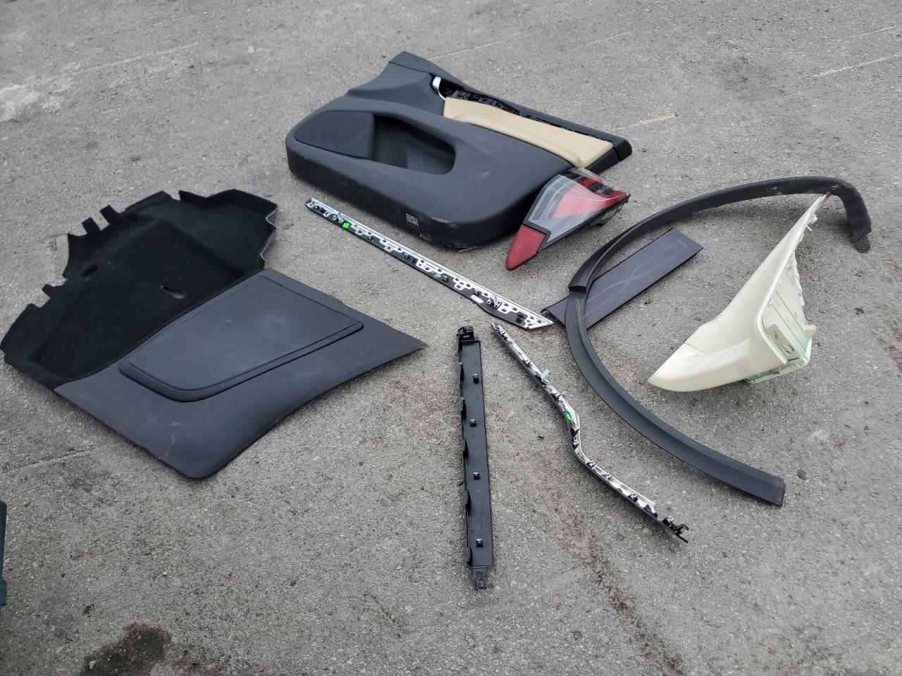 2016 Tesla Model X VIN: 5YJXCBE26GF003511 Lot: 81719665