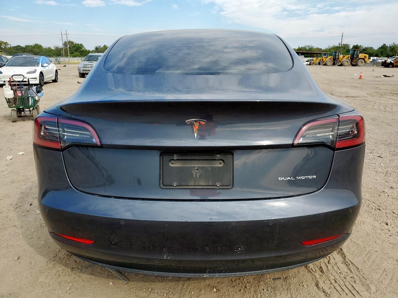 2022 Tesla Model 3 VIN: 5YJ3E1EB0NF306686 Lot: 84369755