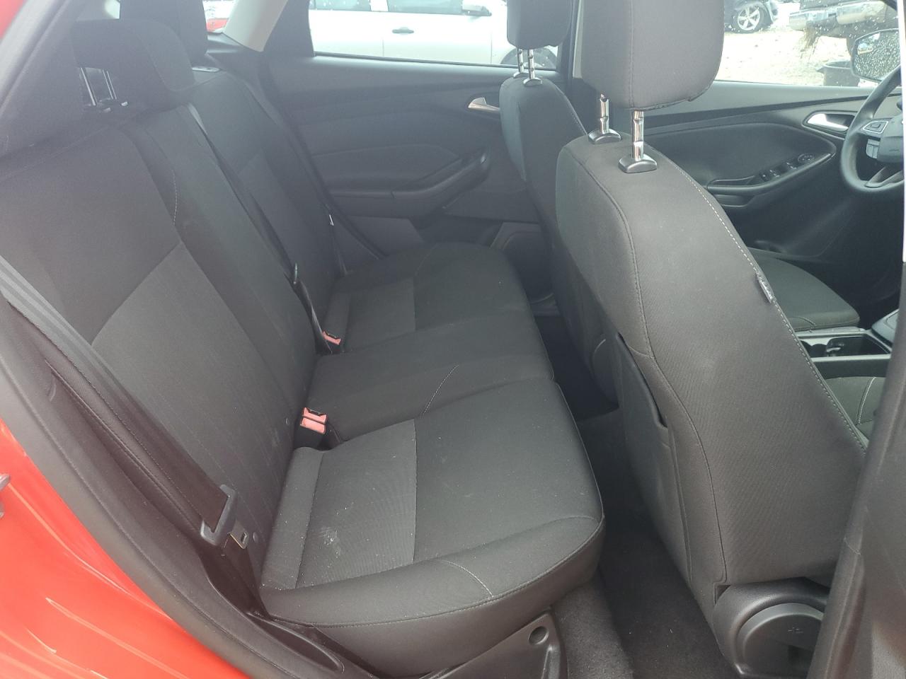 2015 Ford Focus Se VIN: 1FADP3K22FL311679 Lot: 81754675