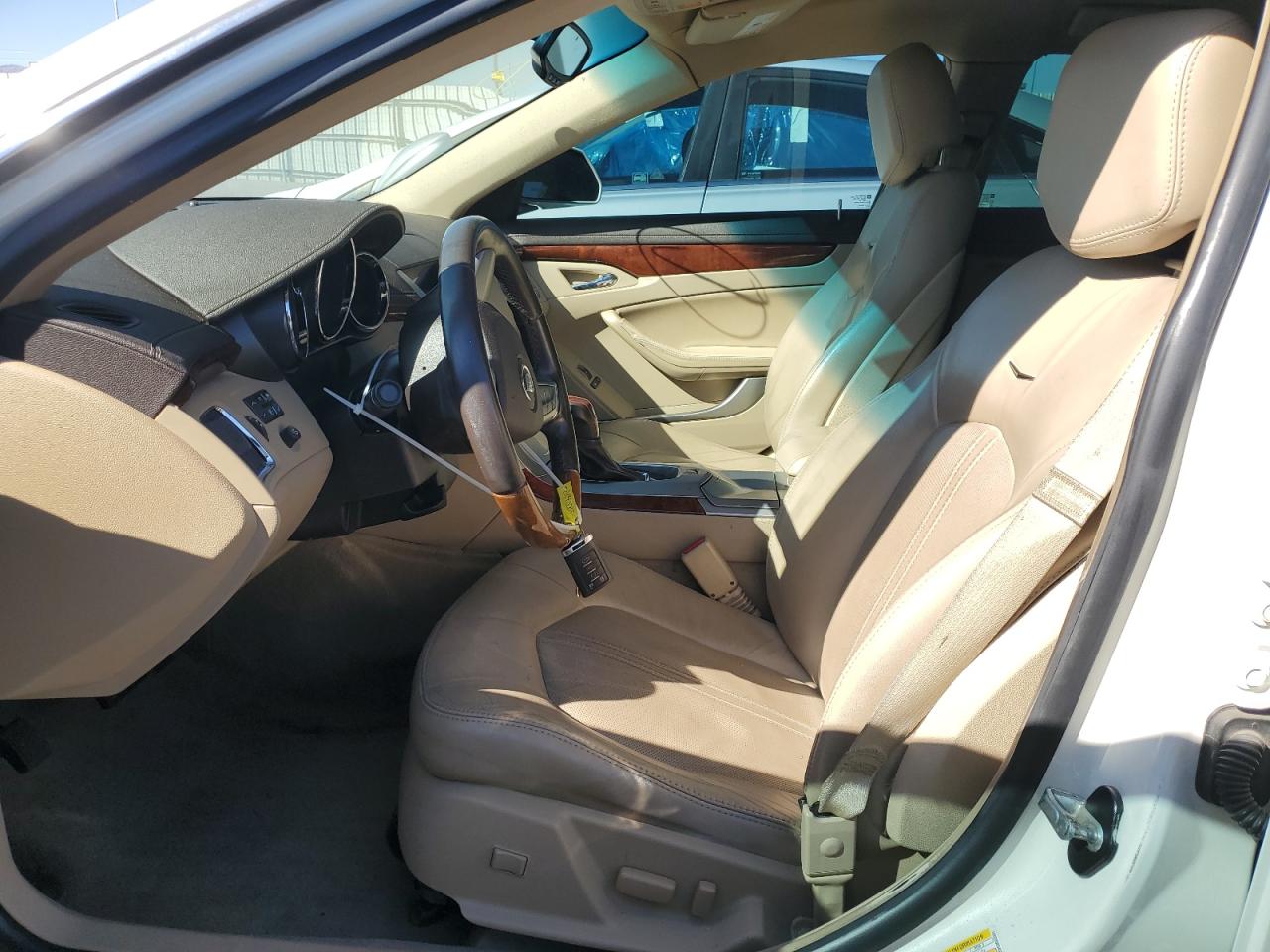 2012 Cadillac Cts Luxury Collection VIN: 1G6DH5E54C0112139 Lot: 81043285