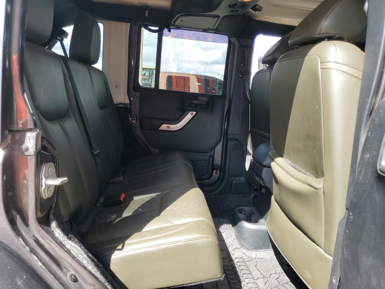 2016 Jeep Wrangler Unlimited Sahara VIN: 1C4BJWEG8GL243238 Lot: 84012805