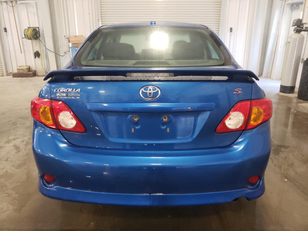 2010 Toyota Corolla Base VIN: 1NXBU4EE6AZ263396 Lot: 81823315