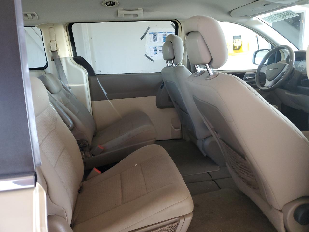 2010 Chrysler Town & Country Touring VIN: 2A4RR5D10AR387020 Lot: 84437155