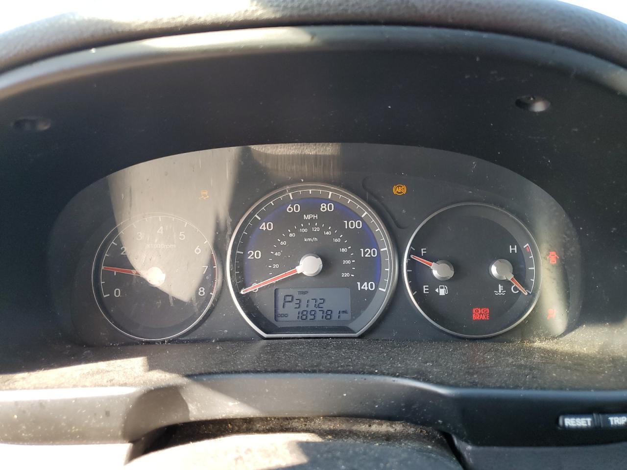 2010 Hyundai Santa Fe Gls VIN: 5NMSGDAB9AH392425 Lot: 81289305