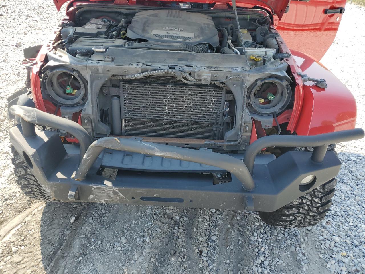 2014 Jeep Wrangler Unlimited Sahara VIN: 1C4BJWEG6EL165135 Lot: 81126105