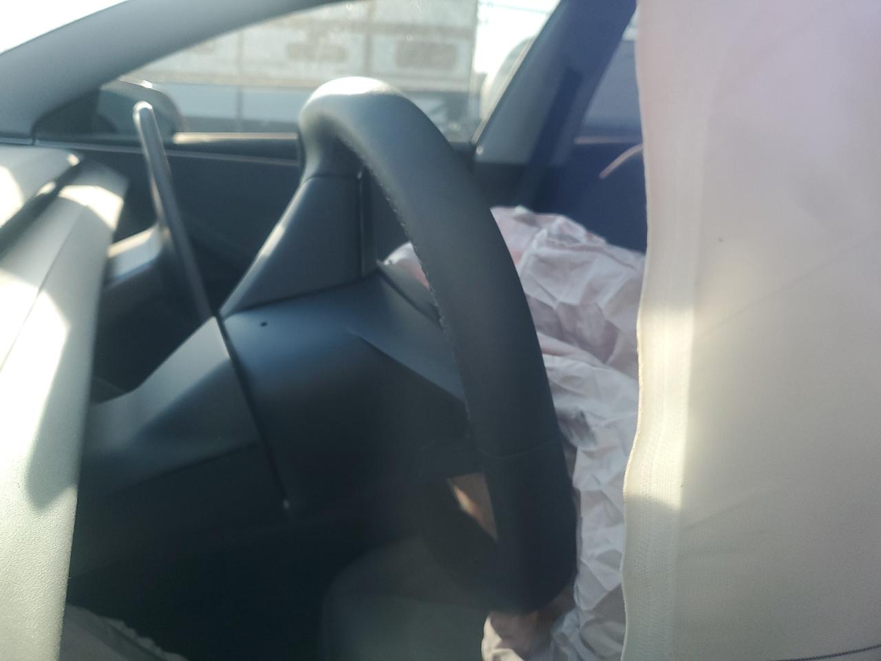 2025 Tesla Model 3 VIN: 5YJ3E1EA2SF916141 Lot: 70950995