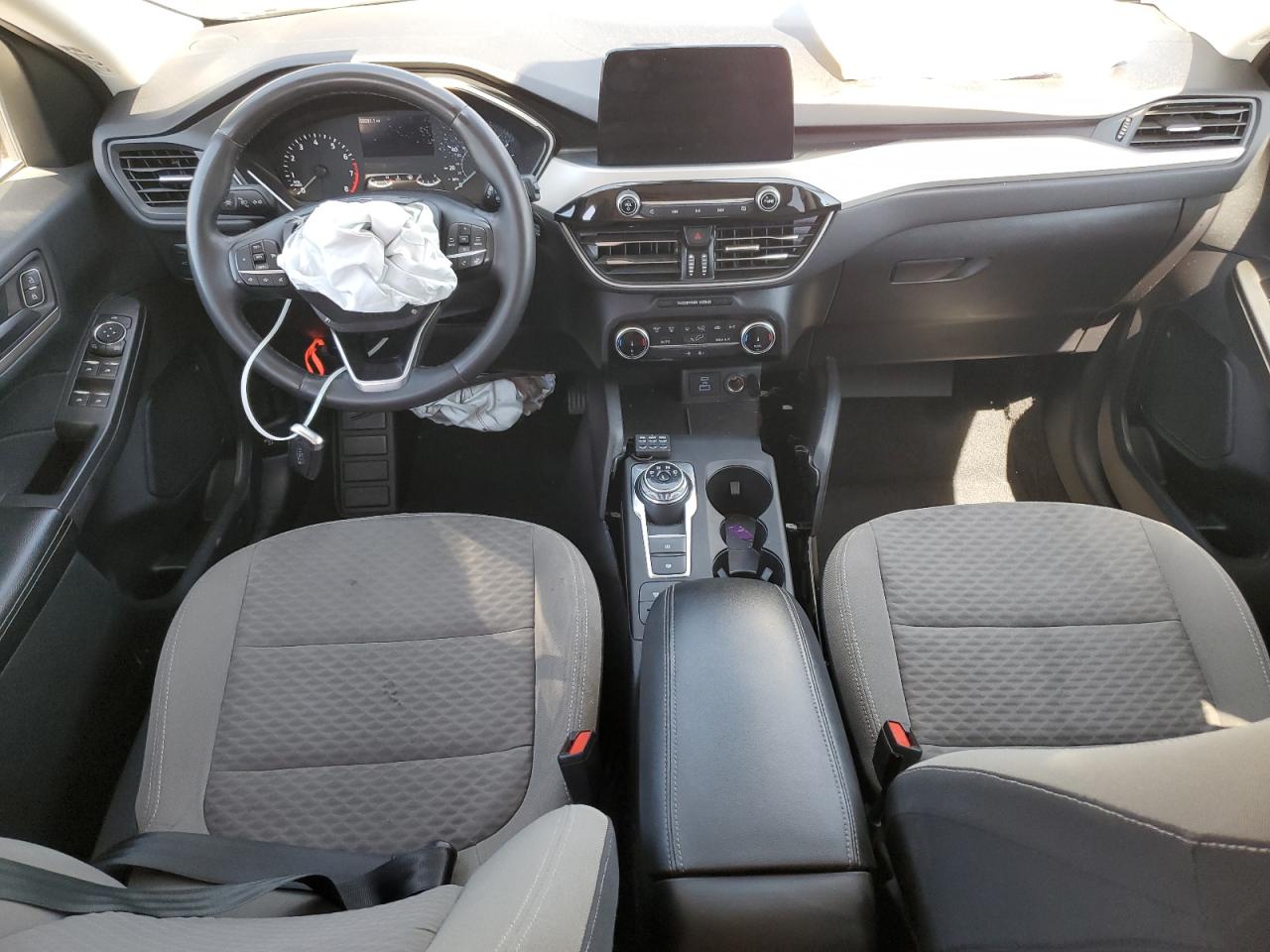 2022 Ford Escape Se VIN: 1FMCU0G69NUB63656 Lot: 71854035