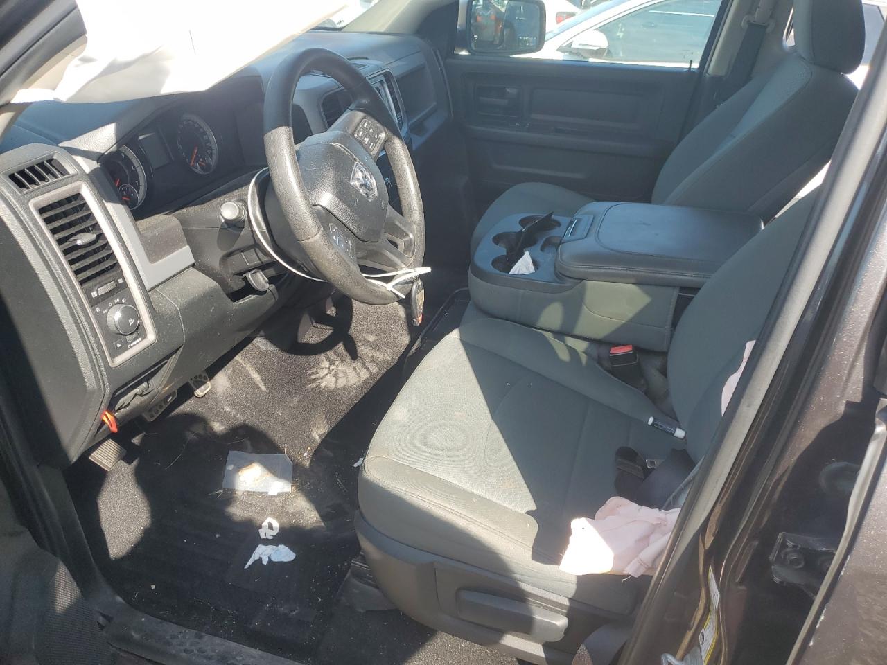 2016 Ram 1500 St VIN: 3C6RR7KT2GG163629 Lot: 70917385