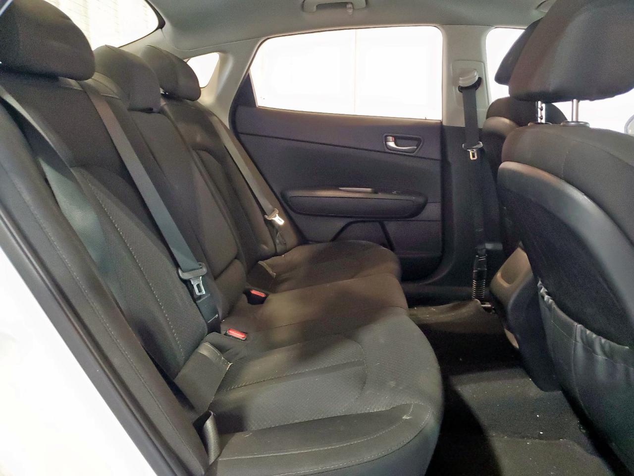 2016 Kia Optima Lx VIN: 5XXGT4L3XGG077812 Lot: 71785725