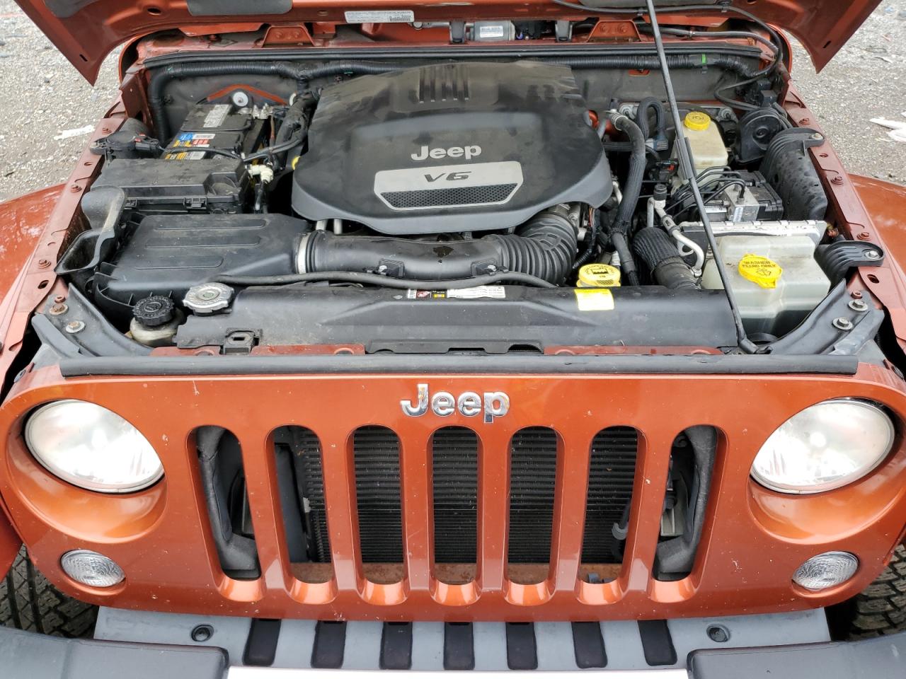 2014 Jeep Wrangler Unlimited Sahara VIN: 1C4BJWEG8EL188254 Lot: 82111935