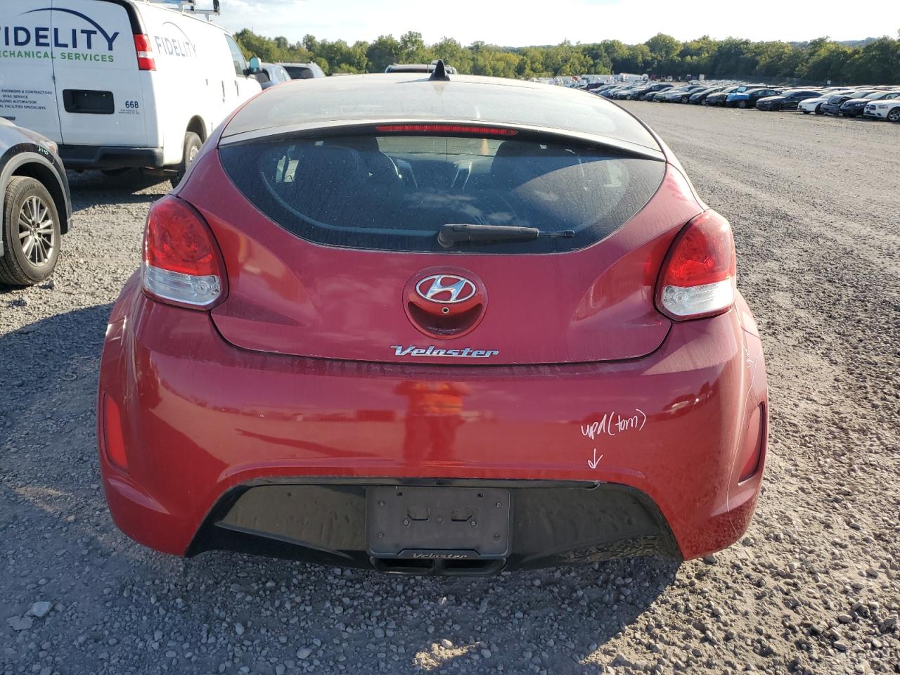 2017 Hyundai Veloster VIN: KMHTC6AD1HU319805 Lot: 70727275