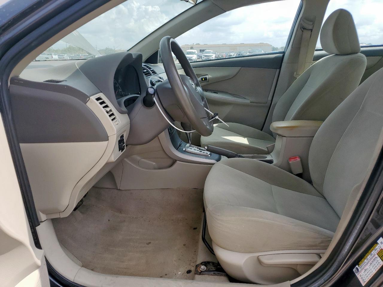 2010 Toyota Corolla Base VIN: 1NXBU4EEXAZ267483 Lot: 81771135