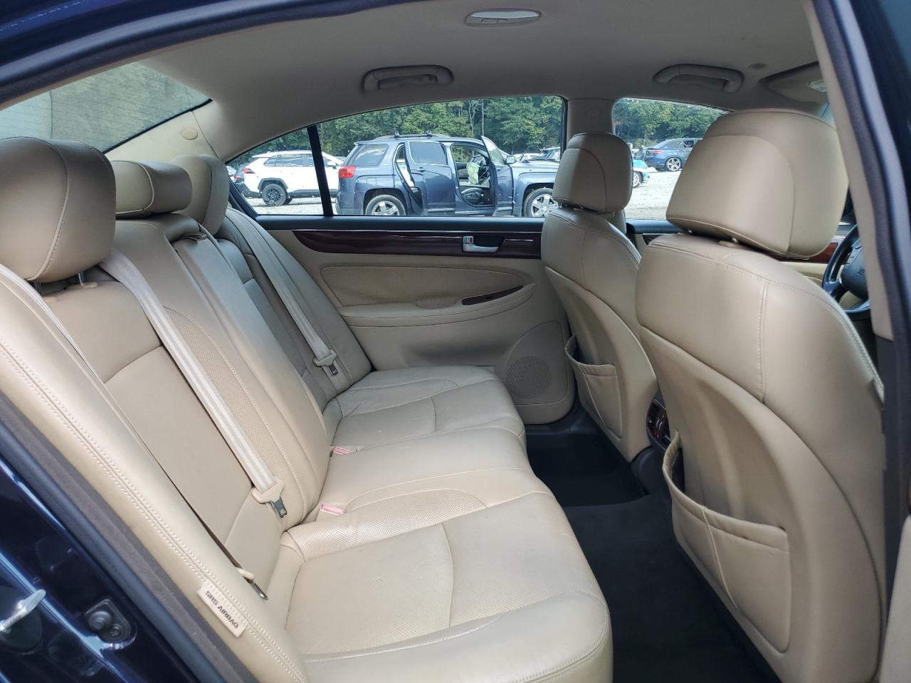 2012 Hyundai Genesis 3.8L VIN: KMHGC4DD3CU174499 Lot: 70591945