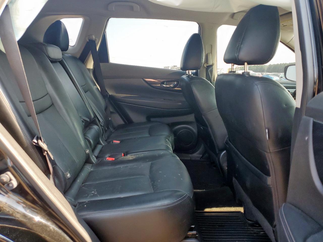 2018 Nissan Rogue S VIN: JN8AT2MV0JW320323 Lot: 81056165