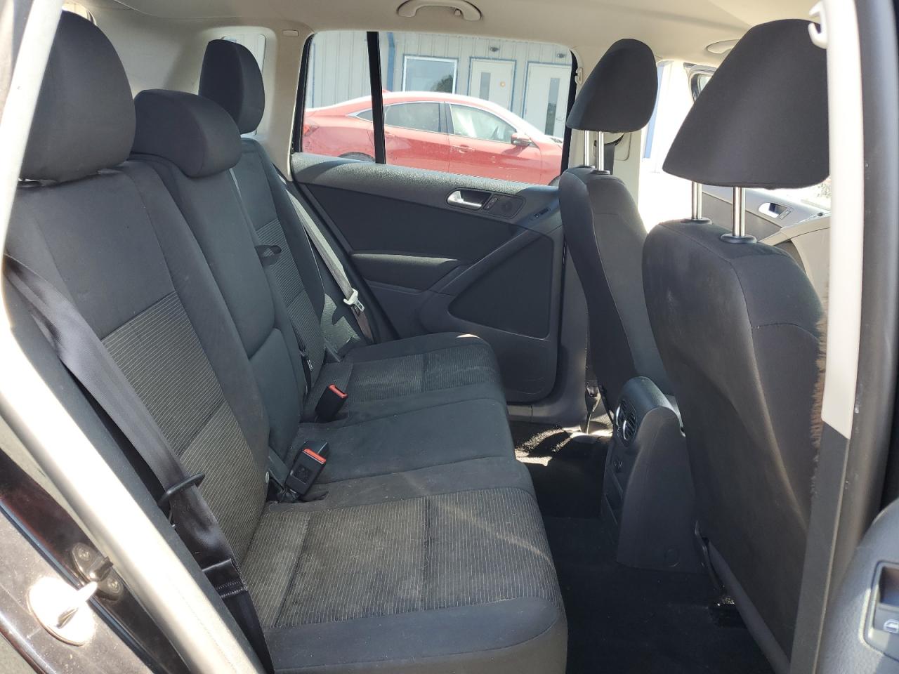 2013 Volkswagen Tiguan S VIN: WVGAV3AX4DW566566 Lot: 81724855