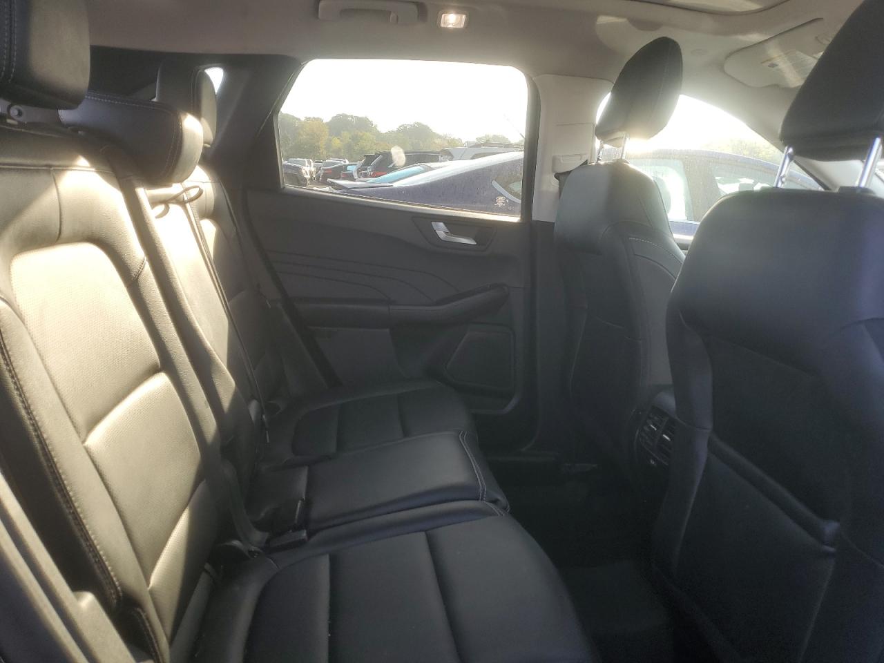 2022 Ford Escape Titanium VIN: 1FMCU9J95NUA93905 Lot: 83858215