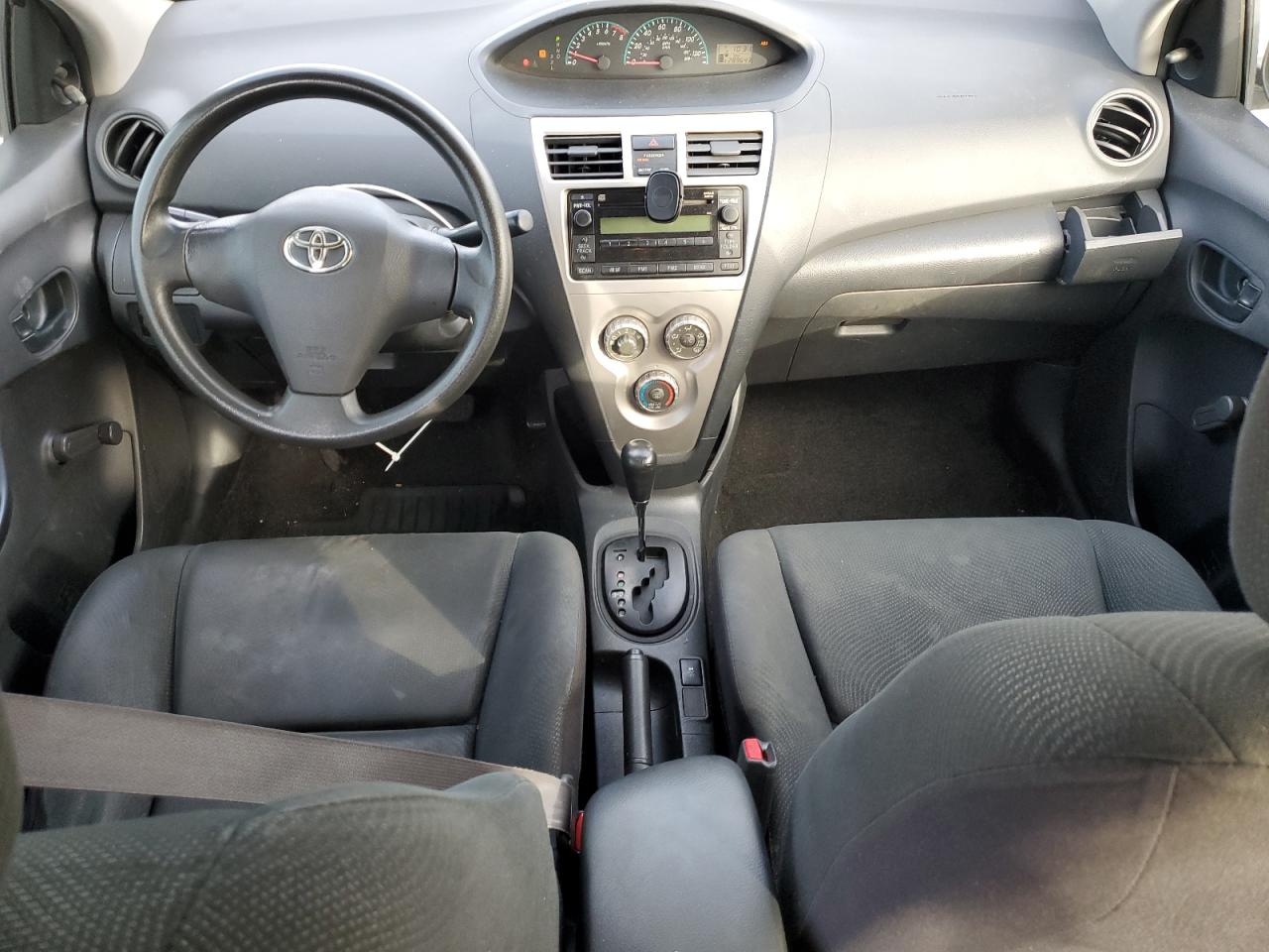 2010 Toyota Yaris VIN: JTDBT4K37A1355824 Lot: 84032265