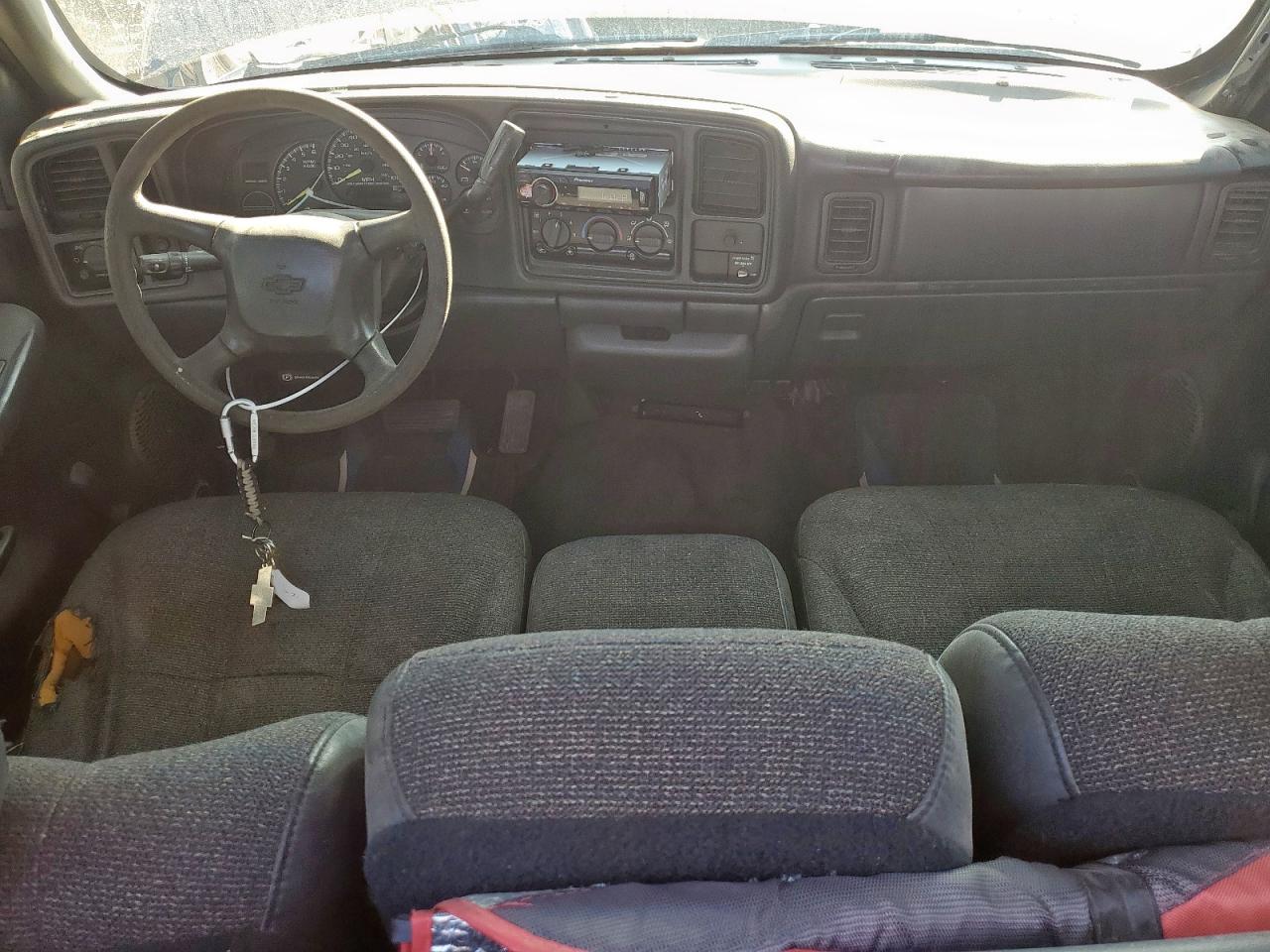 2000 Chevrolet Silverado C1500 VIN: 1GCEC14W4YZ148130 Lot: 80144525