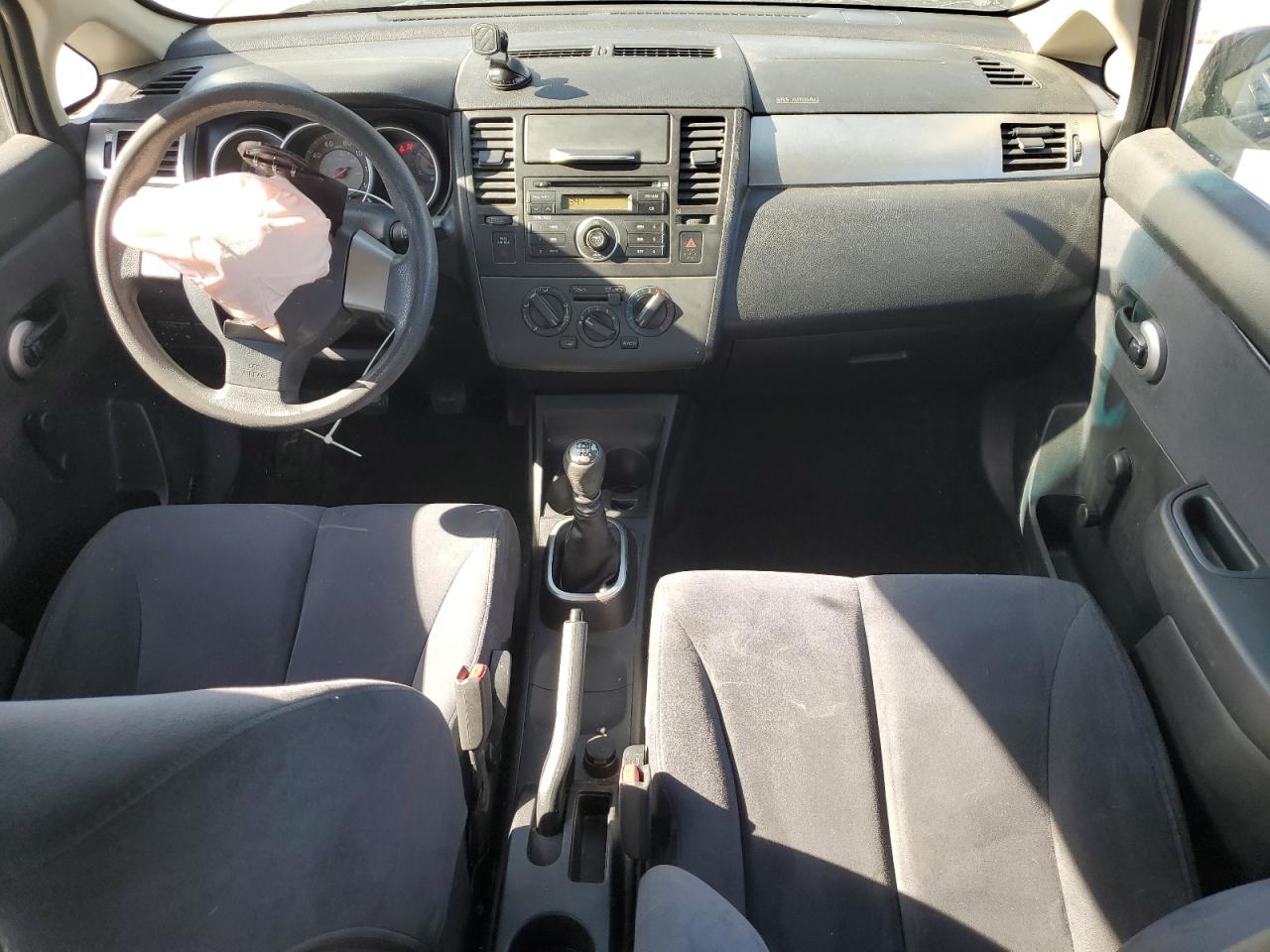 2008 Nissan Versa S VIN: 3N1BC13E08L415401 Lot: 84217675