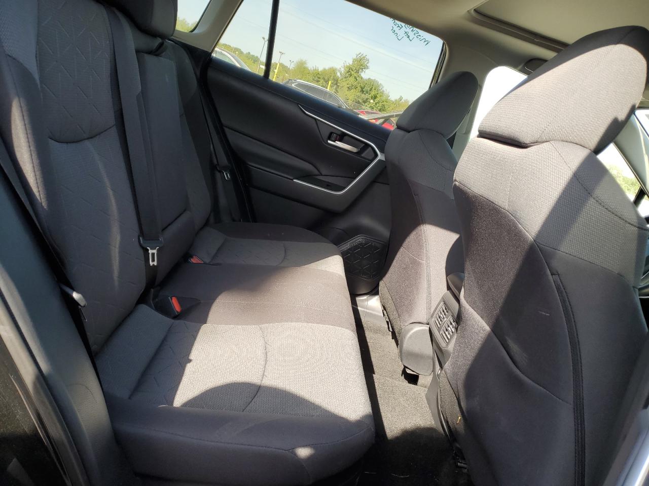 2020 Toyota Rav4 Xle VIN: 2T3RWRFV4LW065205 Lot: 72082685