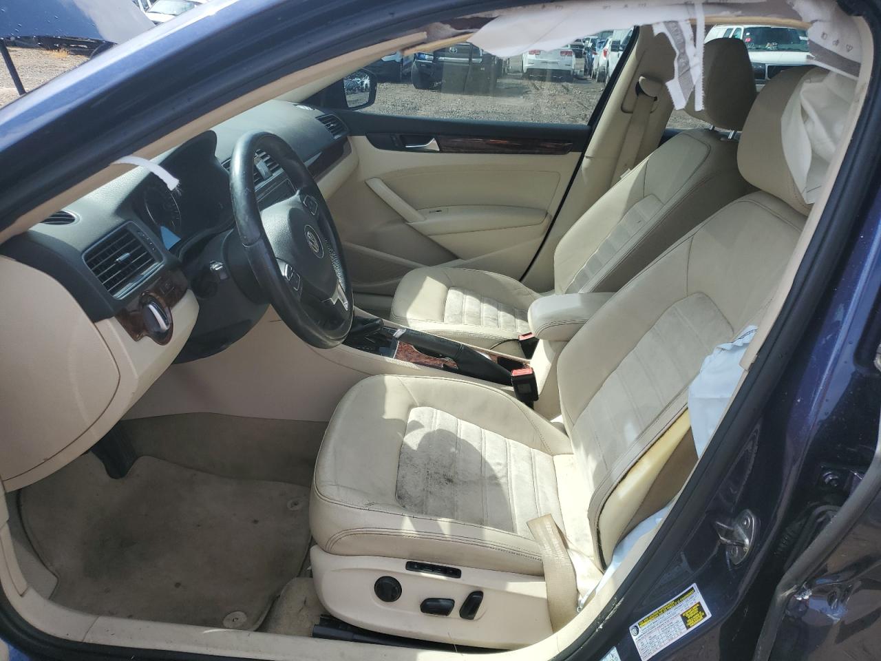 2013 Volkswagen Passat Sel VIN: 1VWCN7A37DC106298 Lot: 81647695