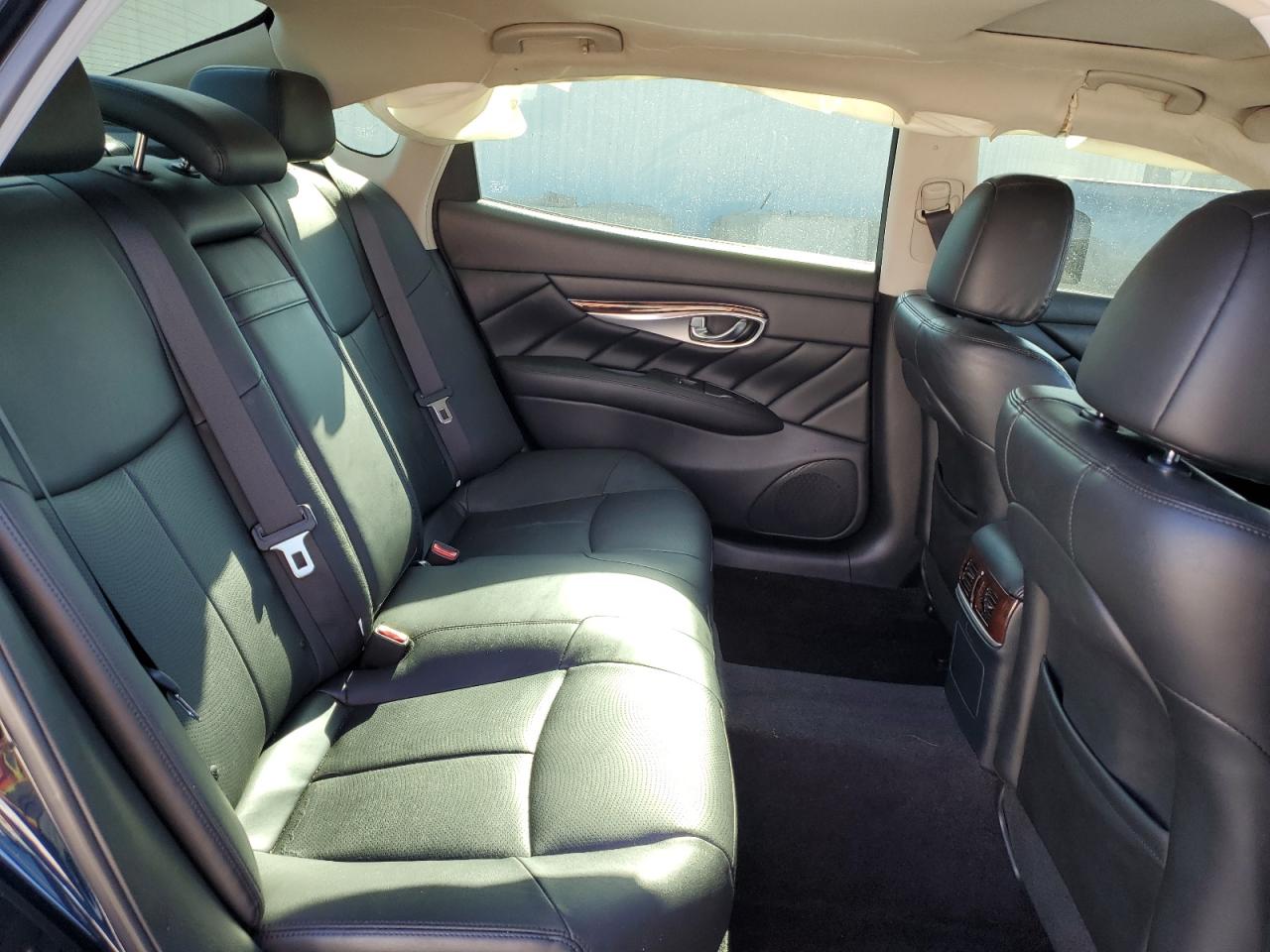 2018 Infiniti Q70L 3.7 Luxe VIN: JN1BY1PR1JM370639 Lot: 72070145