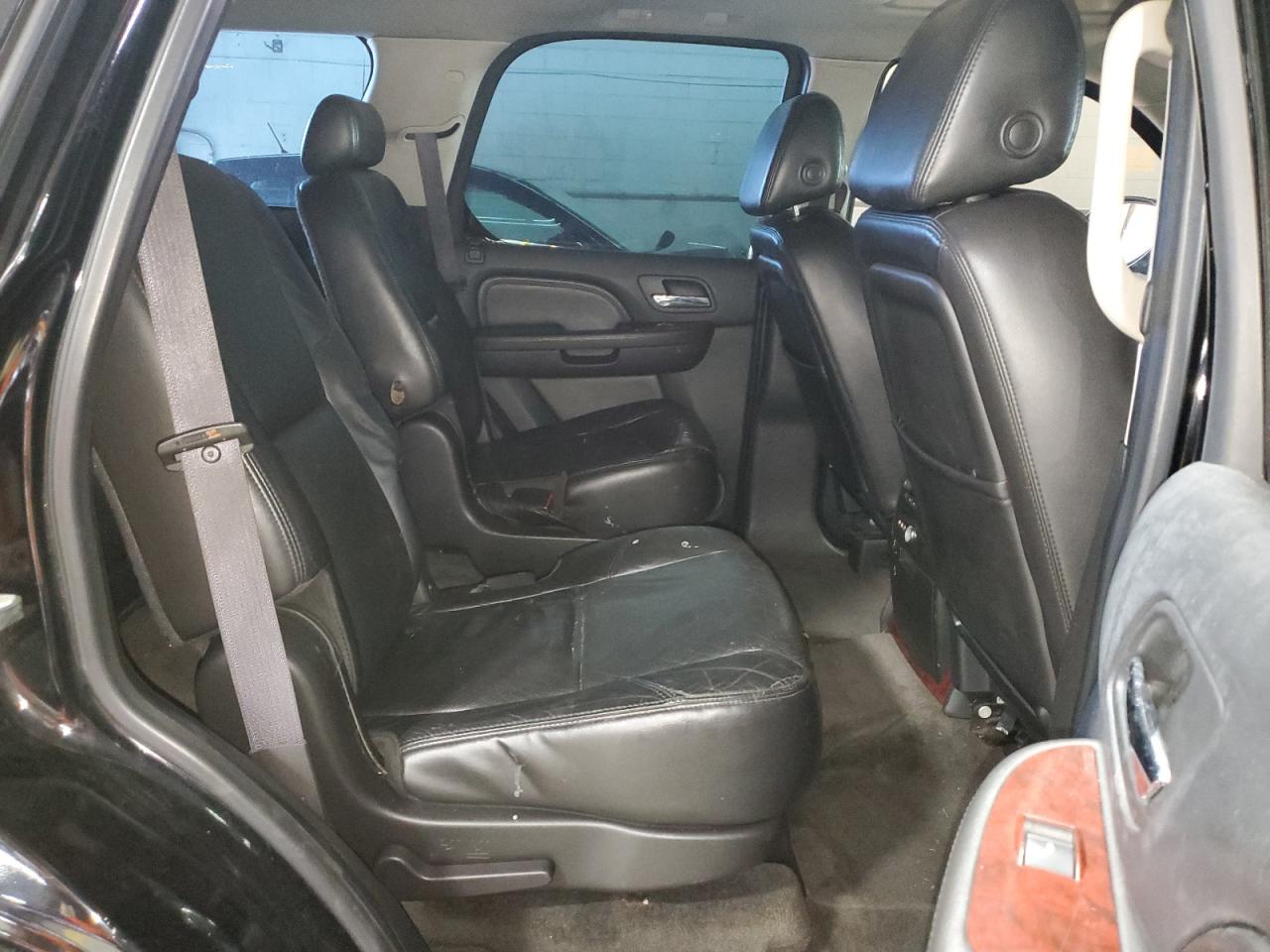 2008 Cadillac Escalade Luxury VIN: 1GYFK63888R216706 Lot: 71682285