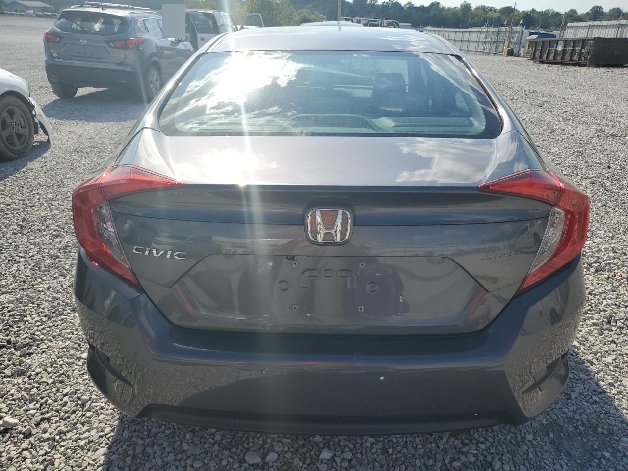 2018 Honda Civic Lx VIN: 2HGFC2F58JH570343 Lot: 84257085