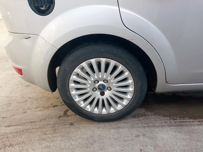 2010 FORD FOCUS TITANIUM 