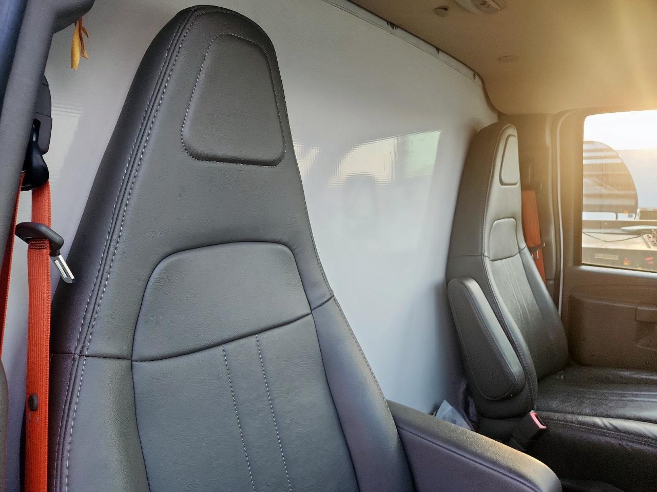 2023 GMC Savana Cutaway G3500 VIN: 1GD07RFP5P1101992 Lot: 70324875