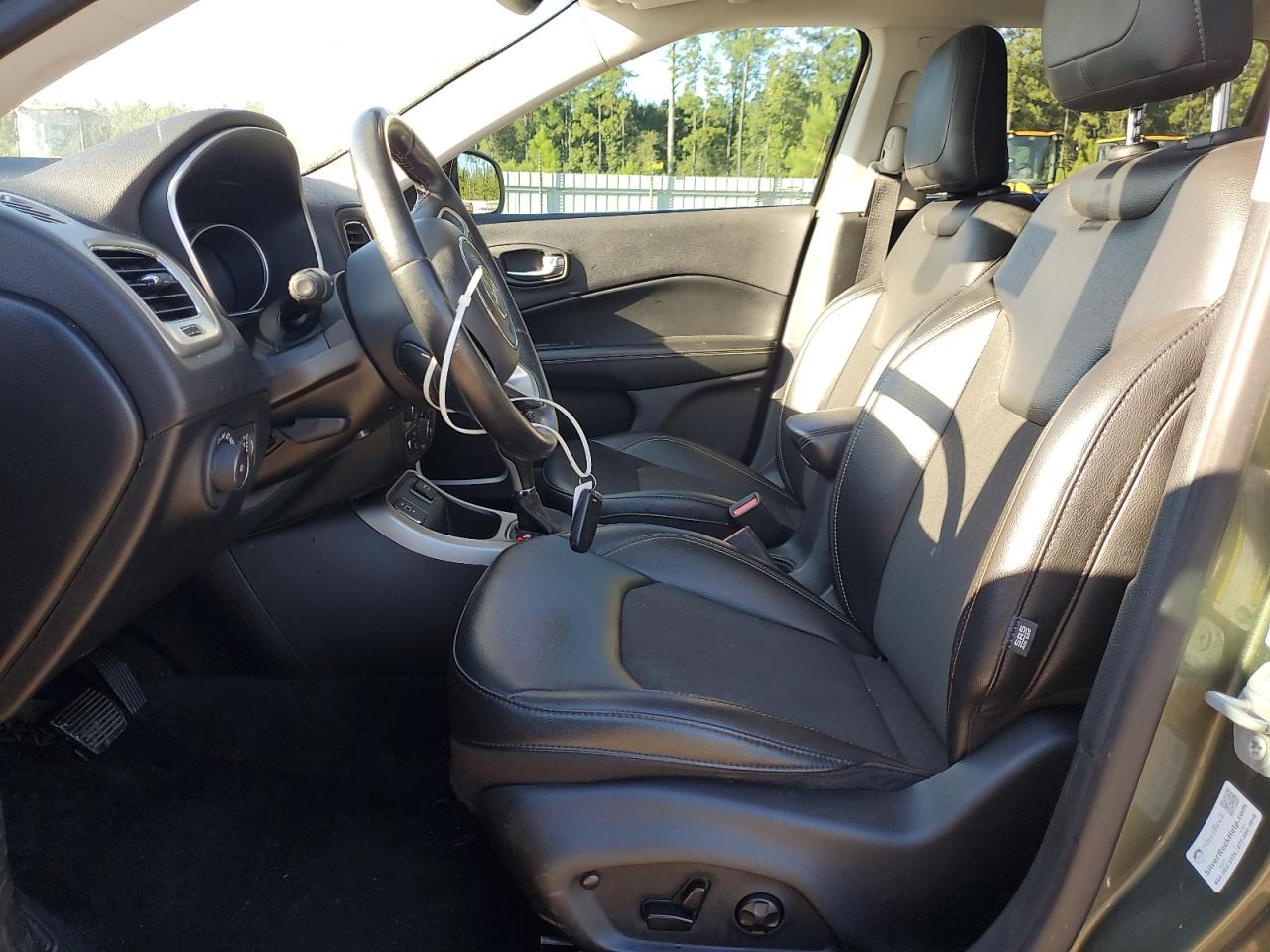 2019 Jeep Compass Latitude VIN: 3C4NJCBB0KT699400 Lot: 70591525