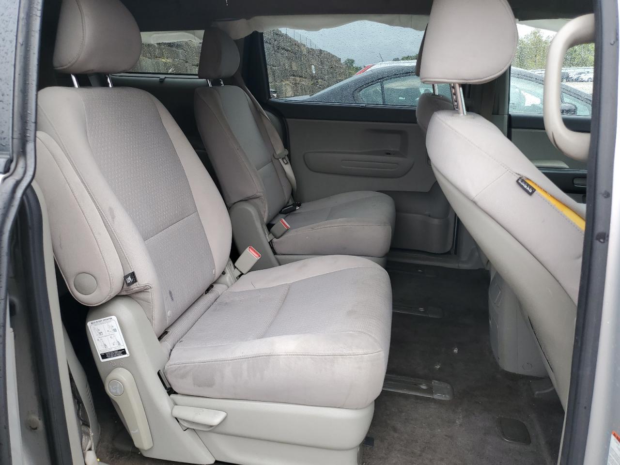 2016 Kia Sedona Lx VIN: KNDMB5C12G6192526 Lot: 83847915