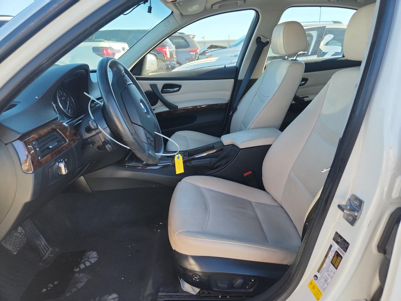 2010 BMW 328 Xi VIN: WBAPK7C53AA462389 Lot: 81066375