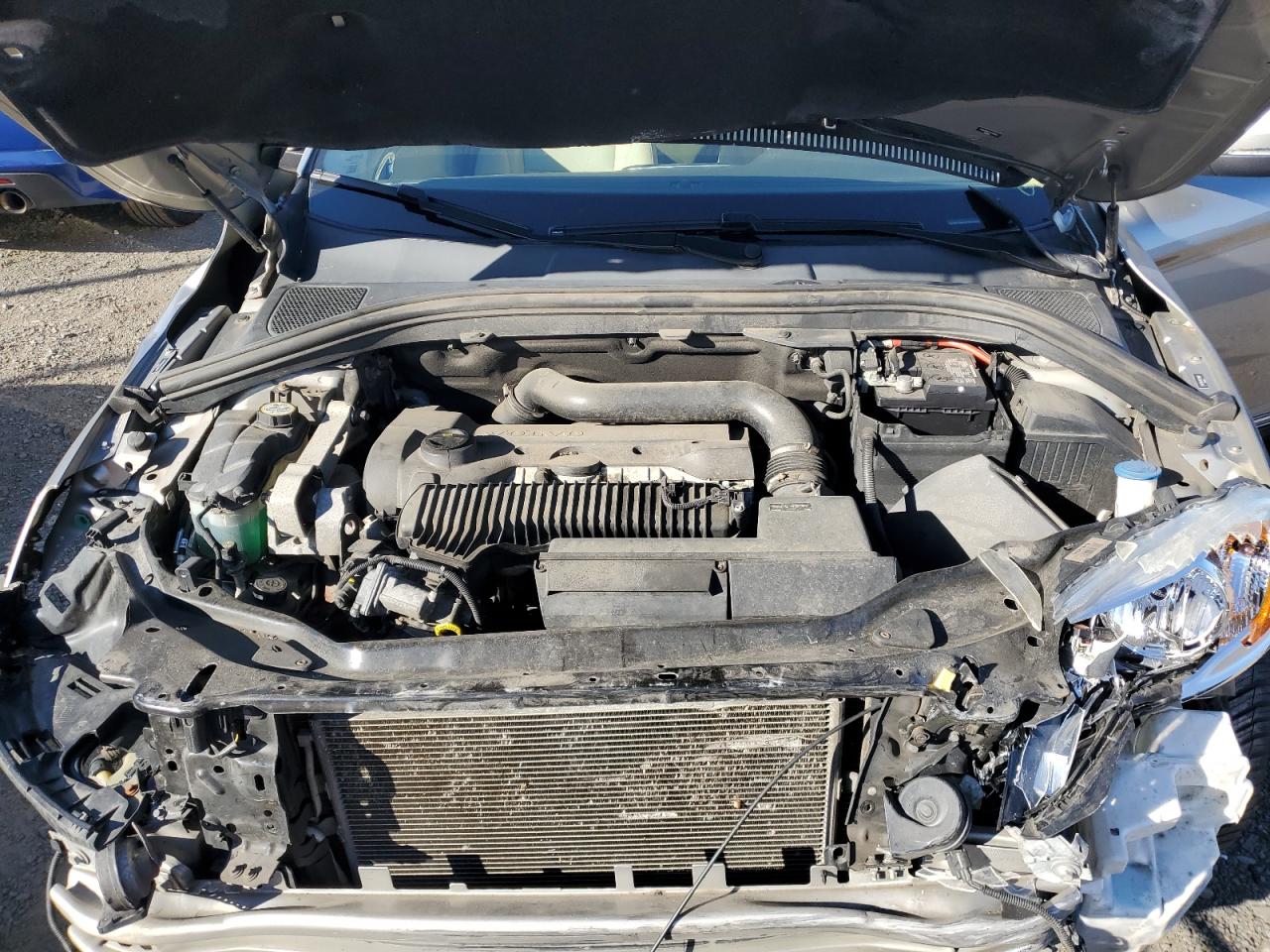 2015 Volvo Xc60 T5 Premier VIN: YV4612RK9F2701850 Lot: 80703625