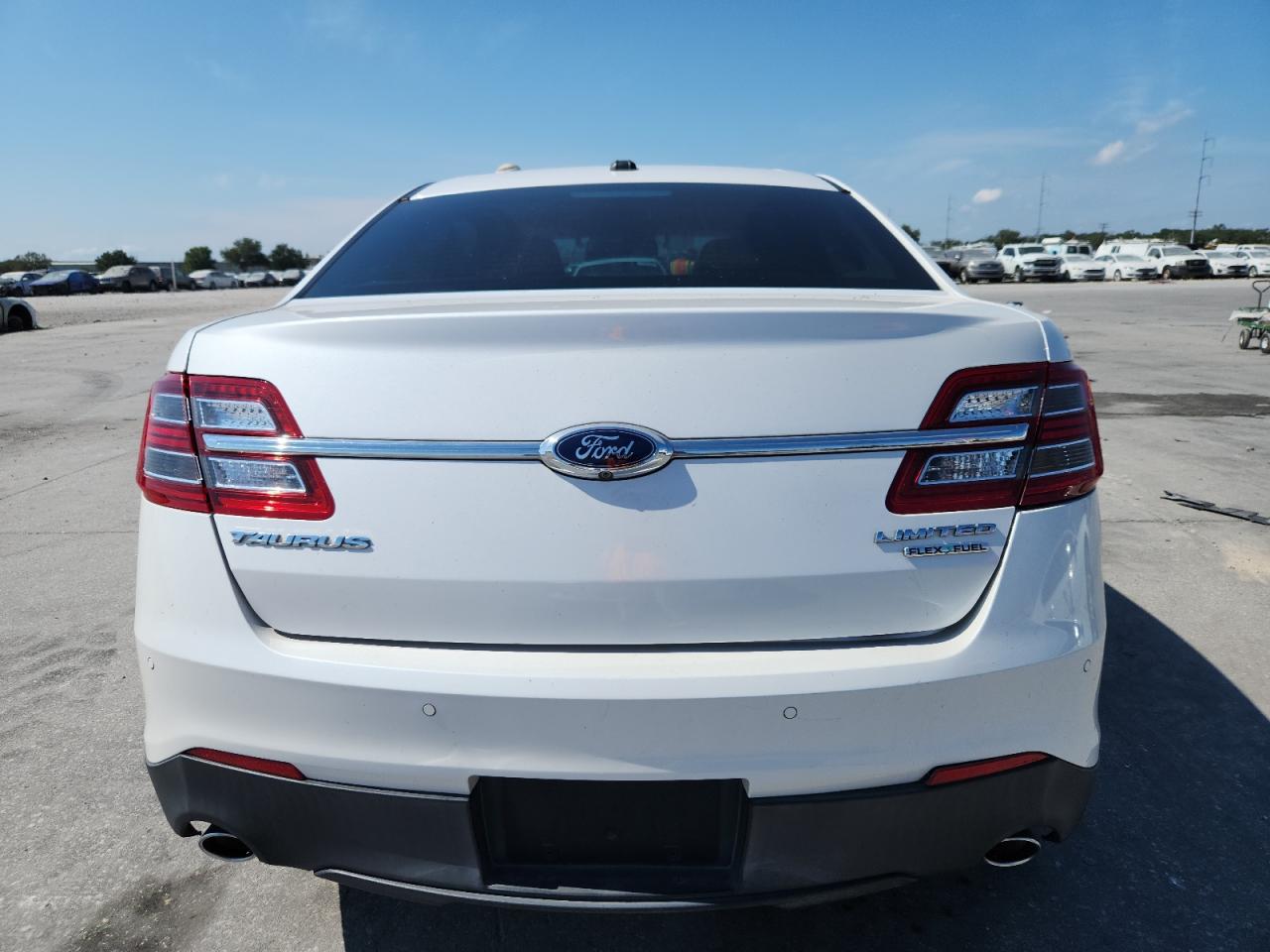 2014 Ford Taurus Limited VIN: 1FAHP2F80EG128511 Lot: 81620925
