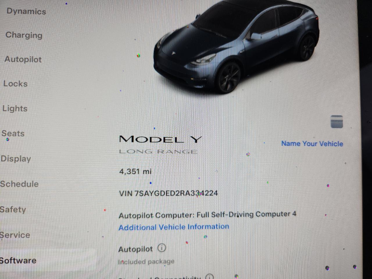 2024 Tesla Model Y VIN: 7SAYGDED2RA334224 Lot: 70952225