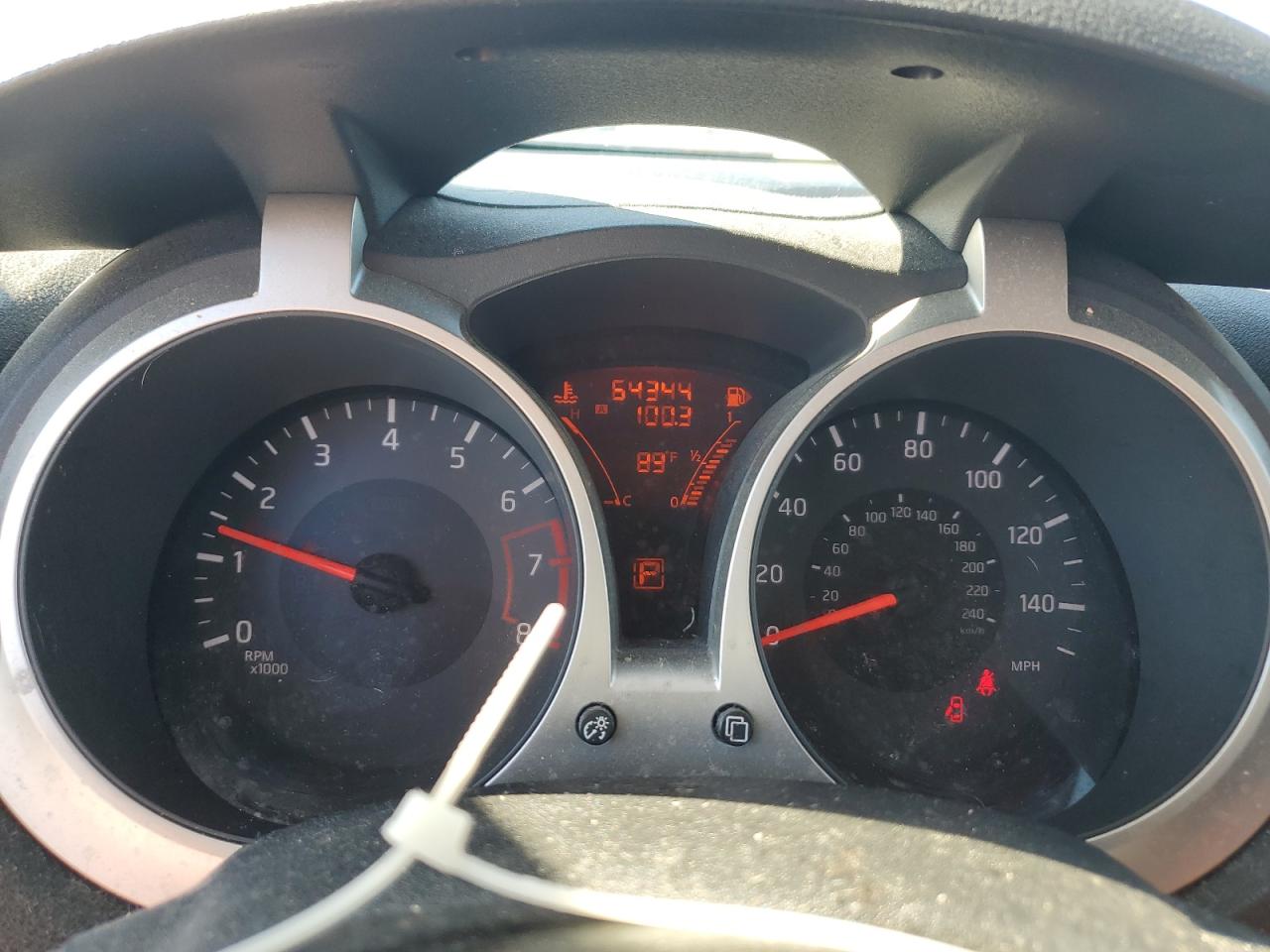 2015 Nissan Juke S VIN: JN8AF5MV6FT565693 Lot: 84597355
