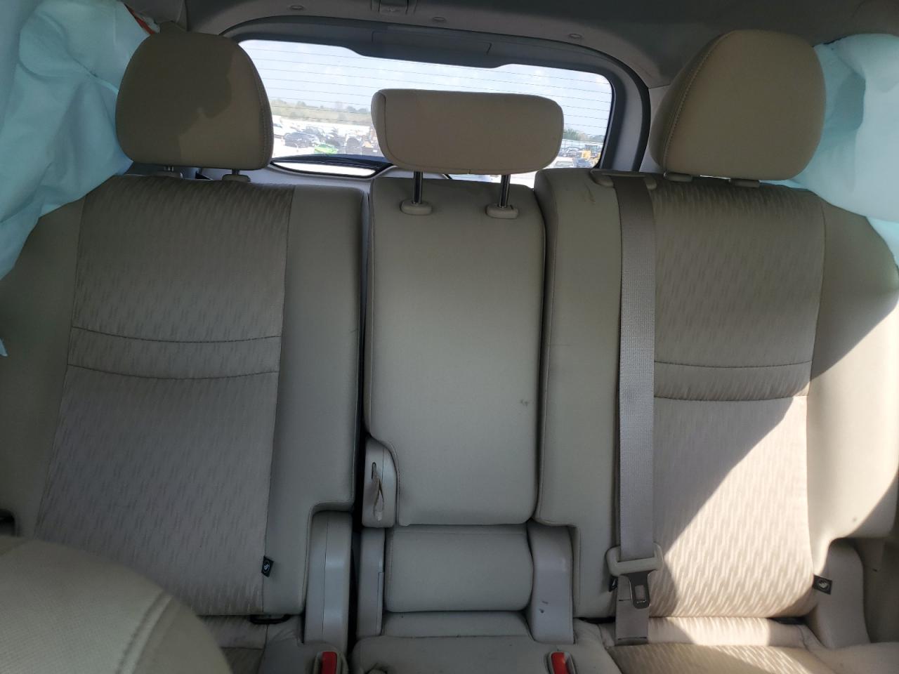 2019 Nissan Rogue S VIN: JN8AT2MT9KW263474 Lot: 80674225