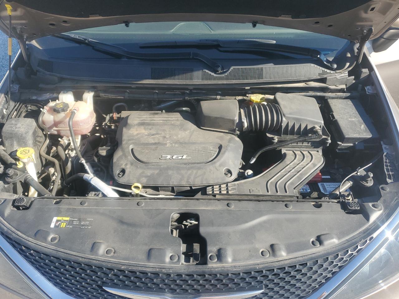 2018 Chrysler Pacifica Lx VIN: 2C4RC1CG6JR295237 Lot: 83856455