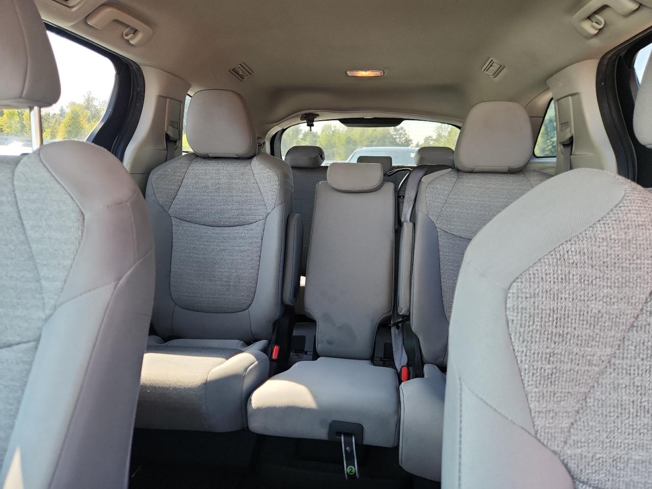 2022 Toyota Sienna Le VIN: 5TDBSKFC0NS050319 Lot: 81242335